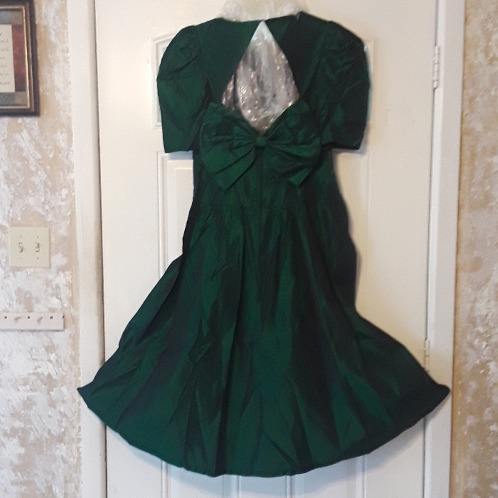 Taffitta bridesmaid  dress